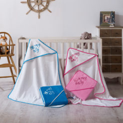 מגבת תינוק לעטיפה עם קפוצ'ון ורקמה