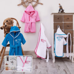 חלוק מגבת לתינוק עם כובע נסיך/נסיכה