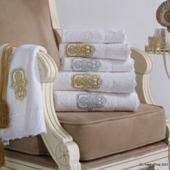 מגבות מעוצבות