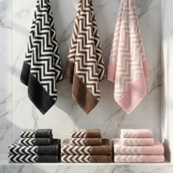 מגבת ג'קארד 100% כותנה דגם שברון (זיגזג) | רכות כפולה 550 גרם